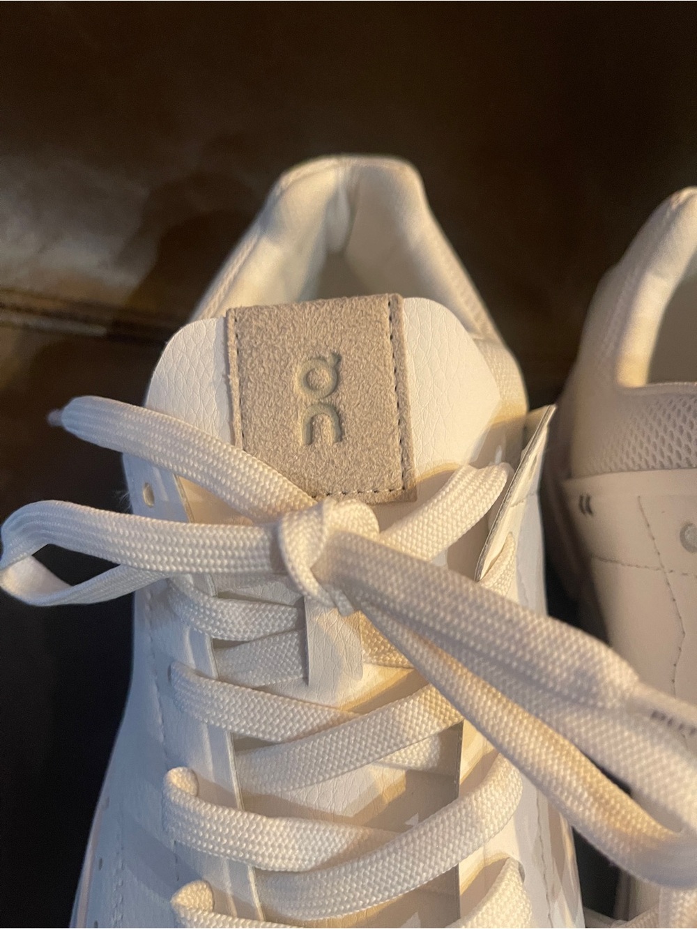 On
Women's The Roger Centre Court Low Top Sneakers - Picture 2 of 15